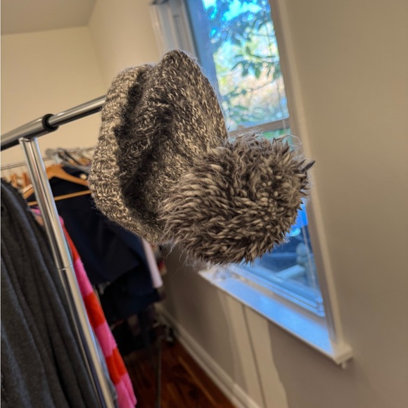 Ulla Johnson wool Pom Pom hat. Grey mix. - Picture 3 of 7